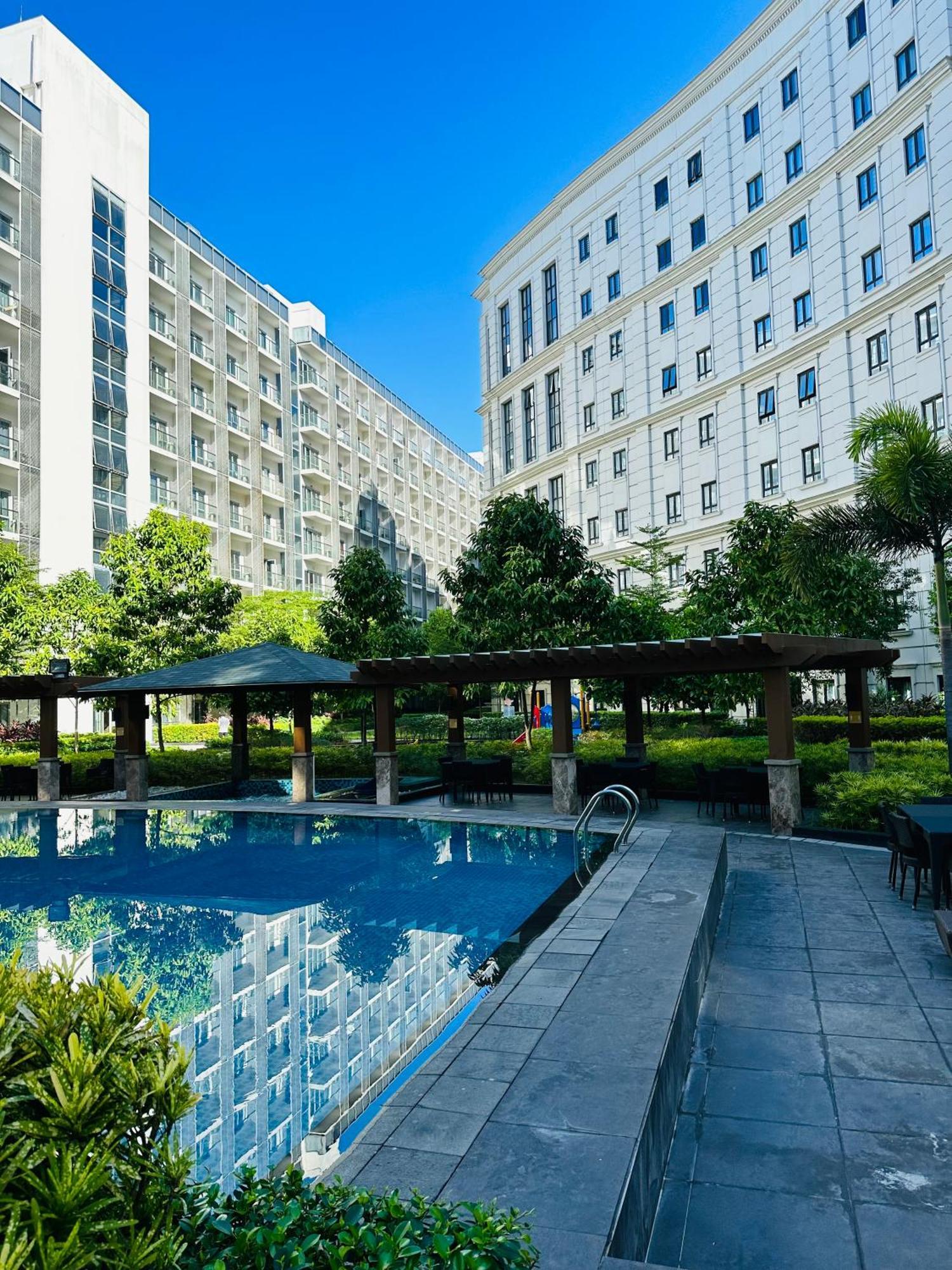 81 Newport Blvd Cluster 4 Unit B 3Rd Flr By Rechelle Nunag Pasay Exterior foto